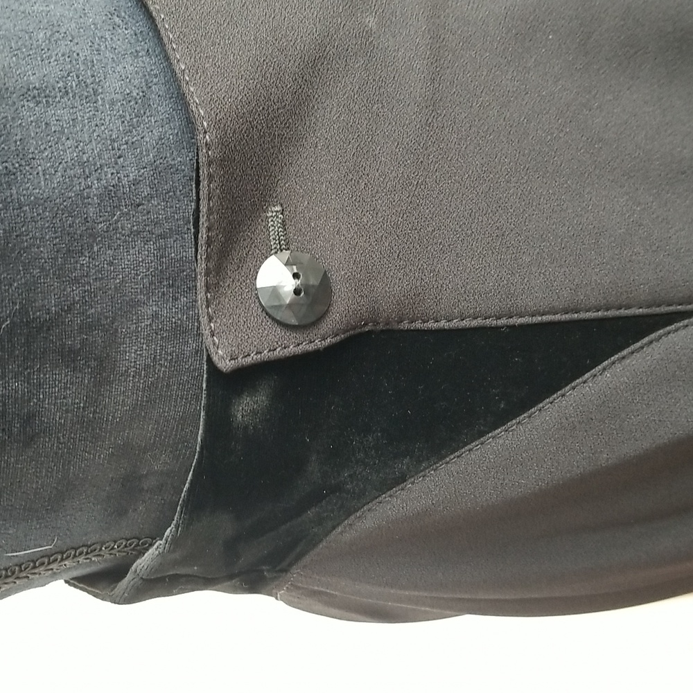 VALENTINO BOUTIQUE Vintage S606 Black Skirt Suit with Velvet Inset Size 10 NWT!! - Picture 10 of 13